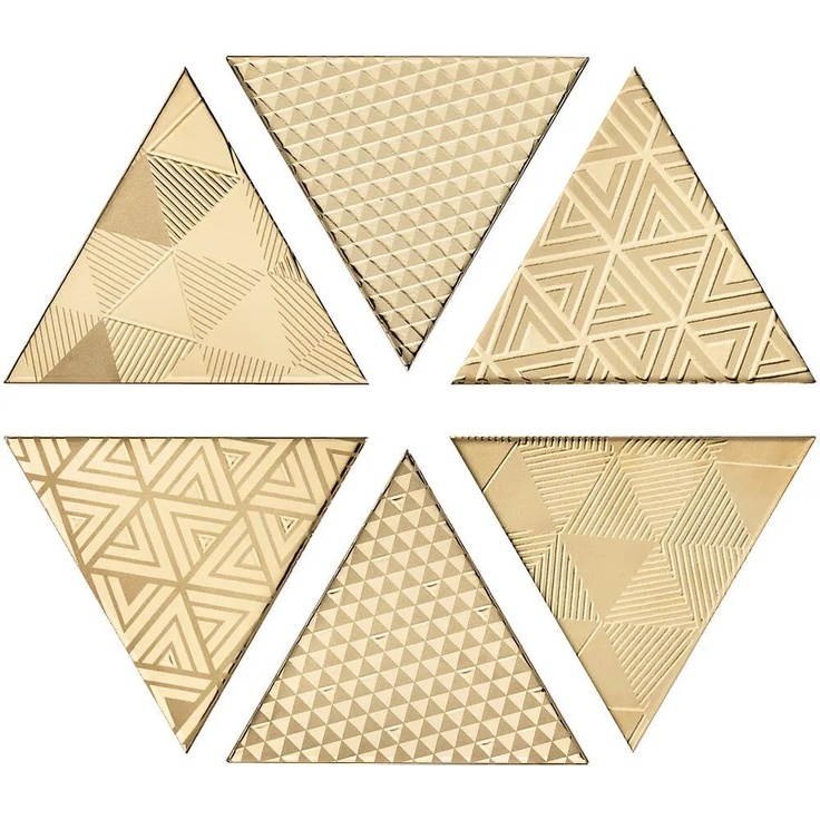 Petracer's Triangolo С000504533 TG D VIBRA 03_TRIANGOLO VIBRAZIONI ORO 17X17H15 carreau mural 17x17x17 cm, Italie, or et métaux précieux - photo 1 Petracer's Triangolo С000504533 TG D VIBRA 03_TRIANGOLO VIBRAZIONI ORO 17X17H15 carreau mural 17x17x17 cm, Italie, or et métaux précieux - photo 1