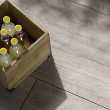 Sintesi Timber 20x80, glazed porcelain stoneware, Italy, wood look - interior photo 1 - photo 4