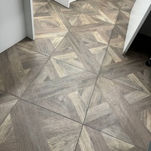 Tuscania Ceramiche Intarsio Moro gres porcelanato 61x61 cm, Itália, efeito madeira - foto 1 - foto 2