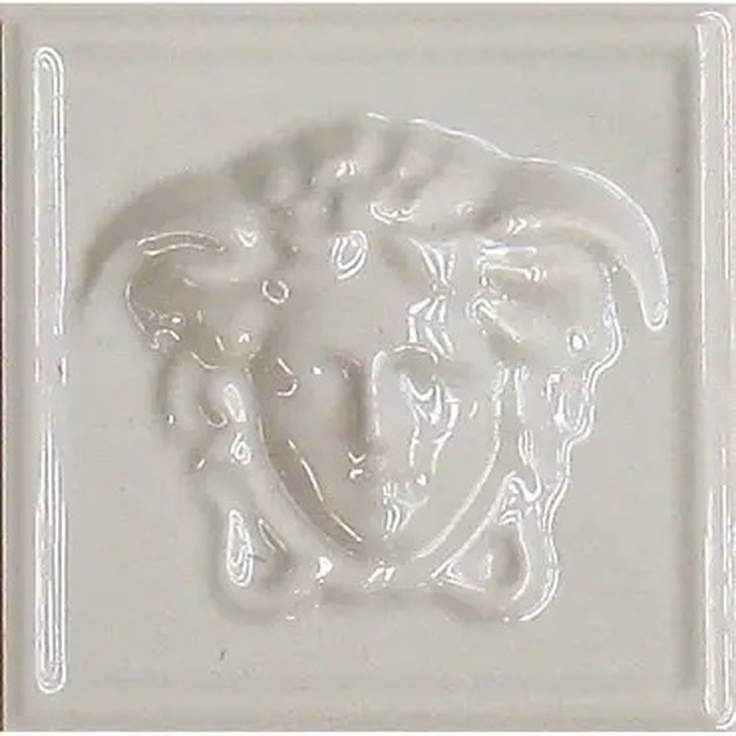 Versace Emote С000396161 02626710_Medusa3DCrema Decor 10x10 cm, Italy - photo 1 Versace Emote С000396161 02626710_Medusa3DCrema Decor 10x10 cm, Italy - photo 1